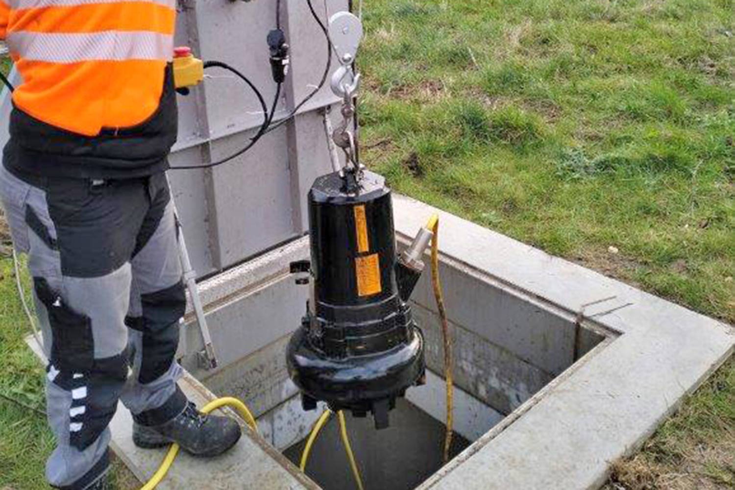 Broschüre Pumpen und Anlagenbau Broschüre Pumpen und Anlagenbau