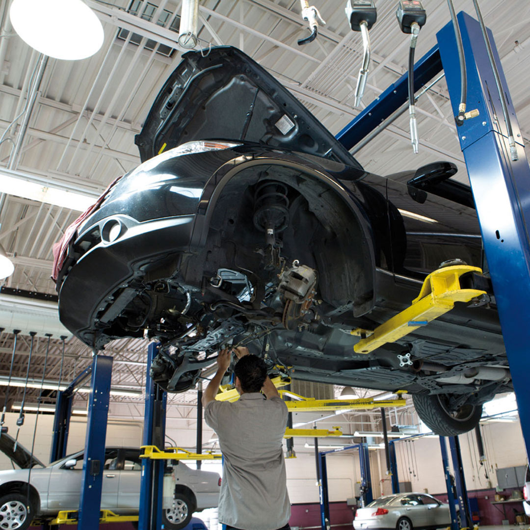 Leichtflüssigkeitsabscheider an Werkstätten und Autohäusern Autowerkstatt